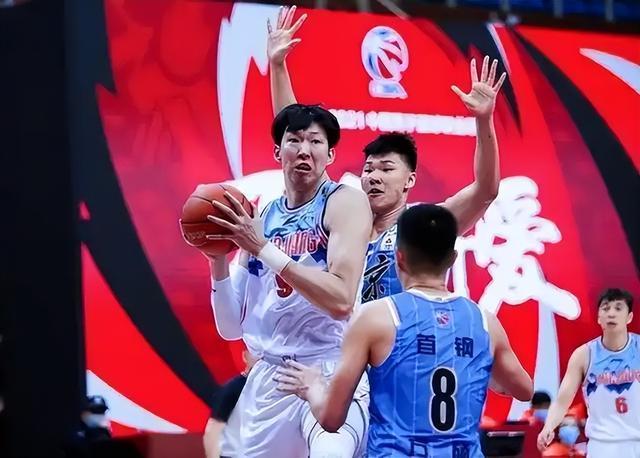 中欧体育登录入口-首钢内线砍近60分，广东内线被狠打，青训断层有多坑？